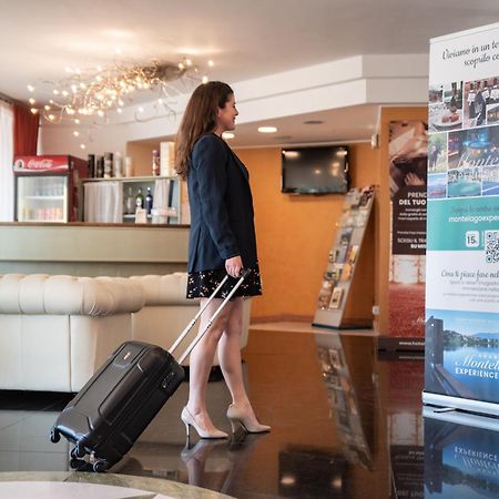 Hotel Residence Montelago Ternate  Exterior foto